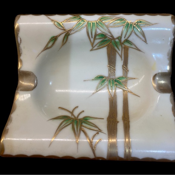 4 piece set of vintage ashtrays and cigarette holder UCAGCO China Japan EVC - Picture 4 of 9